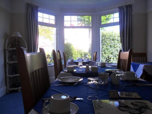 Cleave Court Guest House ลันดิดโน ภายนอก รูปภาพ